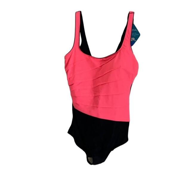 Chlorine Resistant Women’s Pink & Black Scoop Neck 1 Piece - Picture 1 of 12